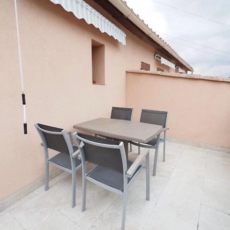 Studio Meuble Avec Terrasse Gréoux-les-Bains Exteriör bild